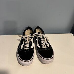 Vans Old Skool Black & White Sneakers Unisex Size M 7.0 / W 8.5 - Like New